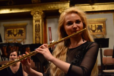 1st flute, Poland-China Youth Symphony Orchestra - Concert Ein Konzertzyklus an sechs Abenen im großen Musikvereinssaal, Wiener Musikverein - Austria 2015
